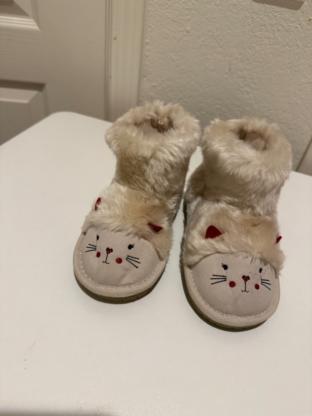 The Children's Place Cream Fuzzy Cat Slipper Boots